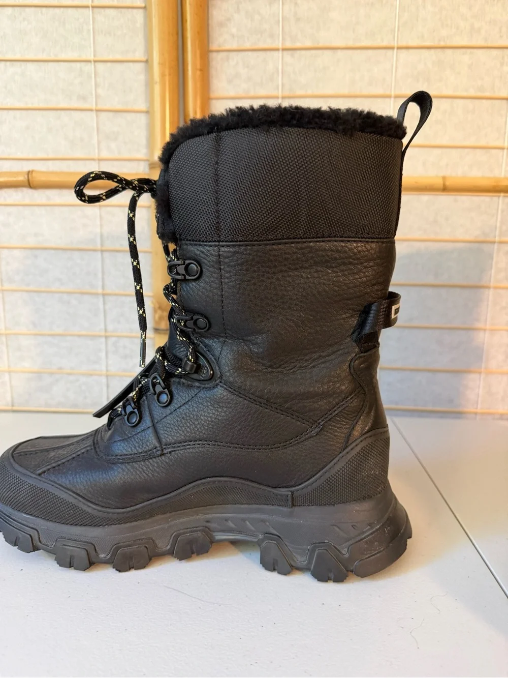 UGG Women's Black Lace-Up Winter Rain Boots